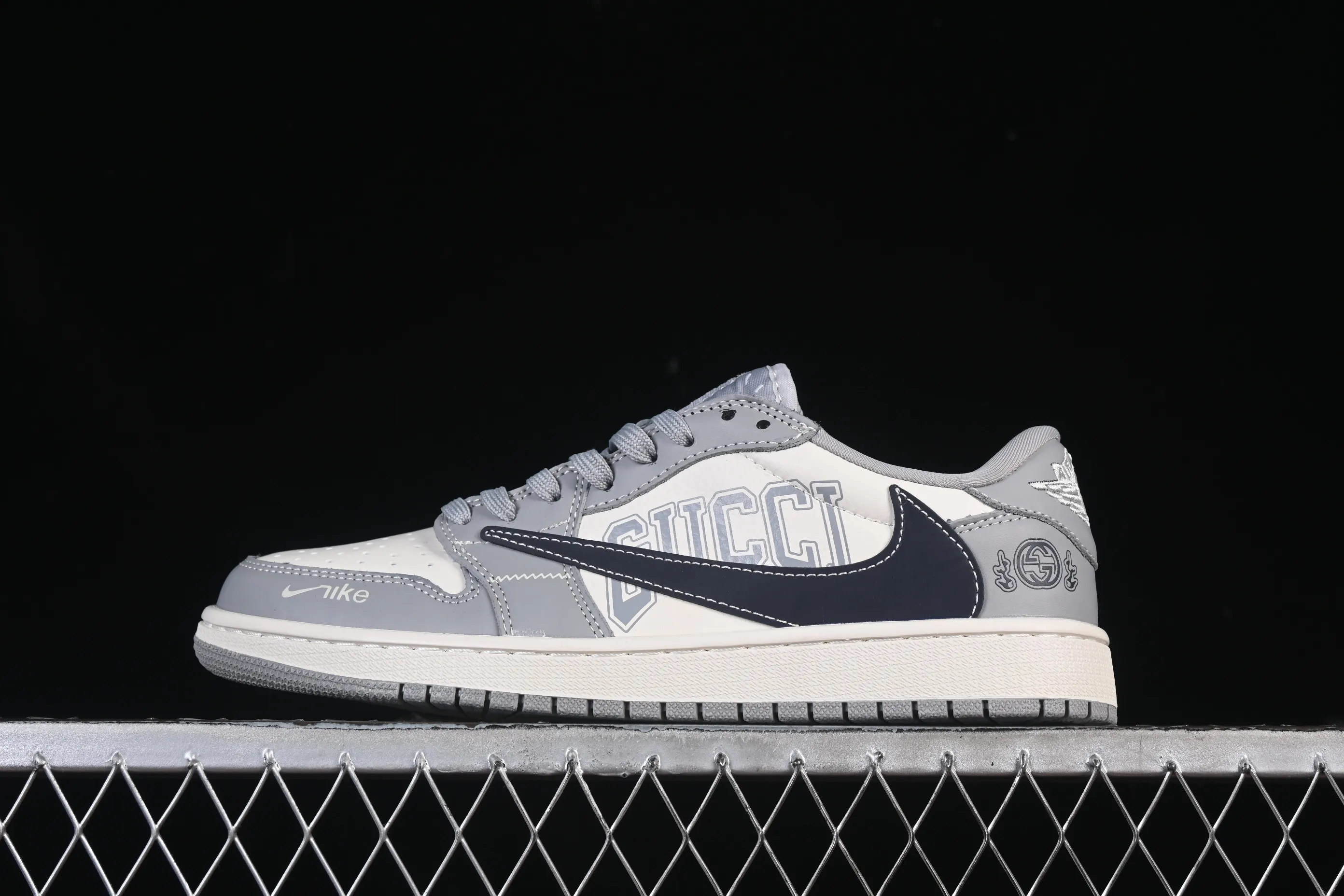 All categories Air Jordan Jordan series basketball shoes Air Jordan 1 Low High-end customized low-top sneakers Travis Scott x Fragment Design x Air Jordan 1 Low OG SP AJ1 Joe 1 Gucci joint smoke gray dark blue hook low-top cultural casual sneakers LD2025-023